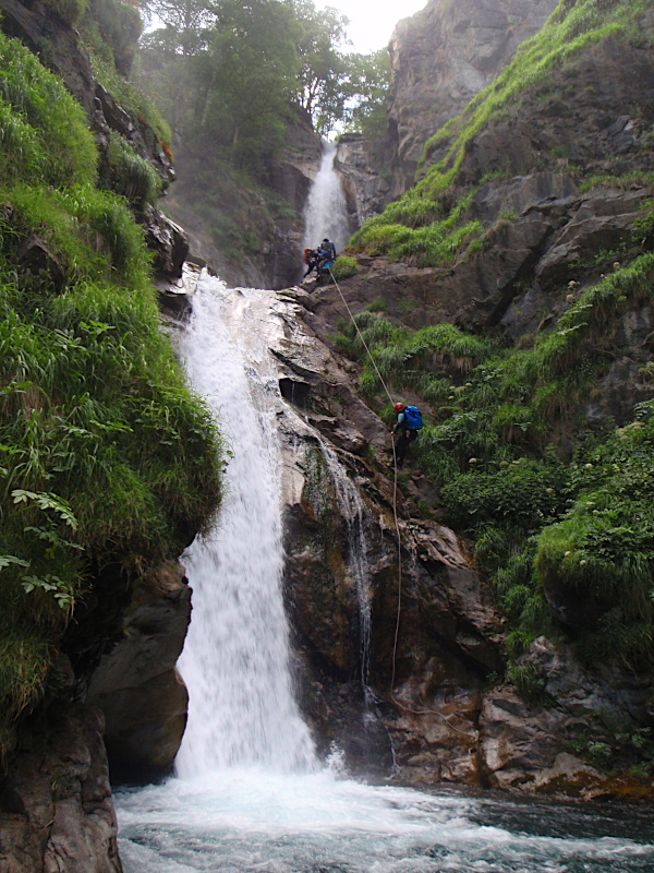 canyoning saugue hautes pyrenees luz saint sauveur