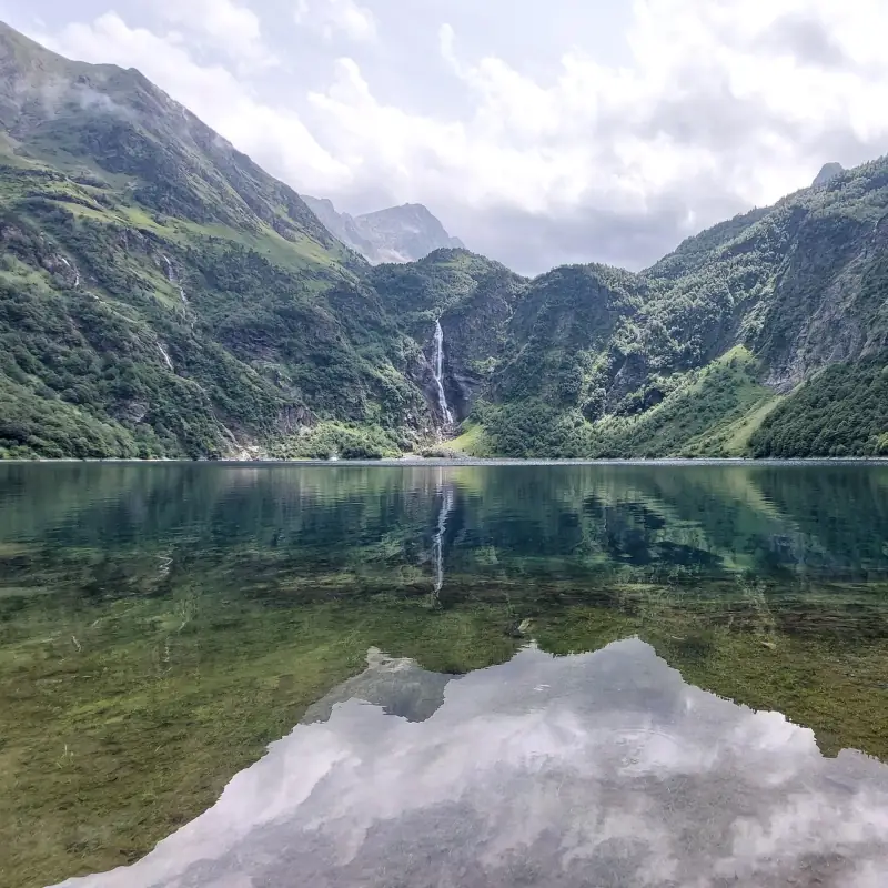 Lac d’Oô : Guide pour découvrir ce joyau des Pyrénées